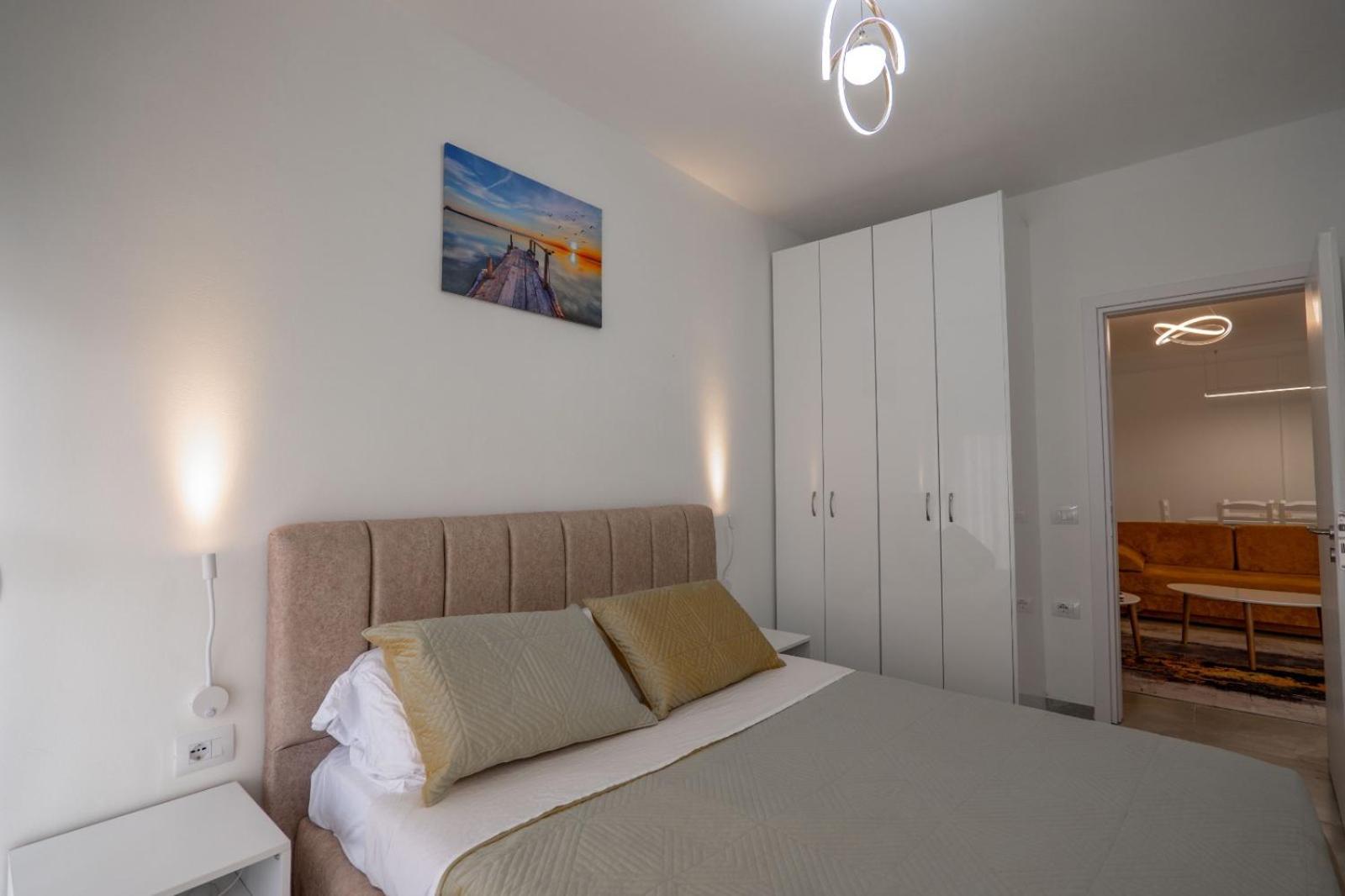 Esel Apartments Sarande Exterior photo